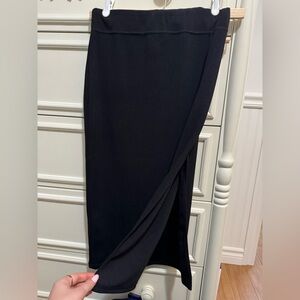 Halara Midi Black Skirt With Slit